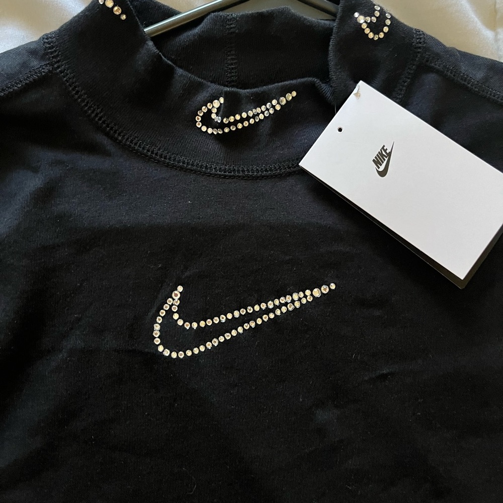 Women’s Nike crop top